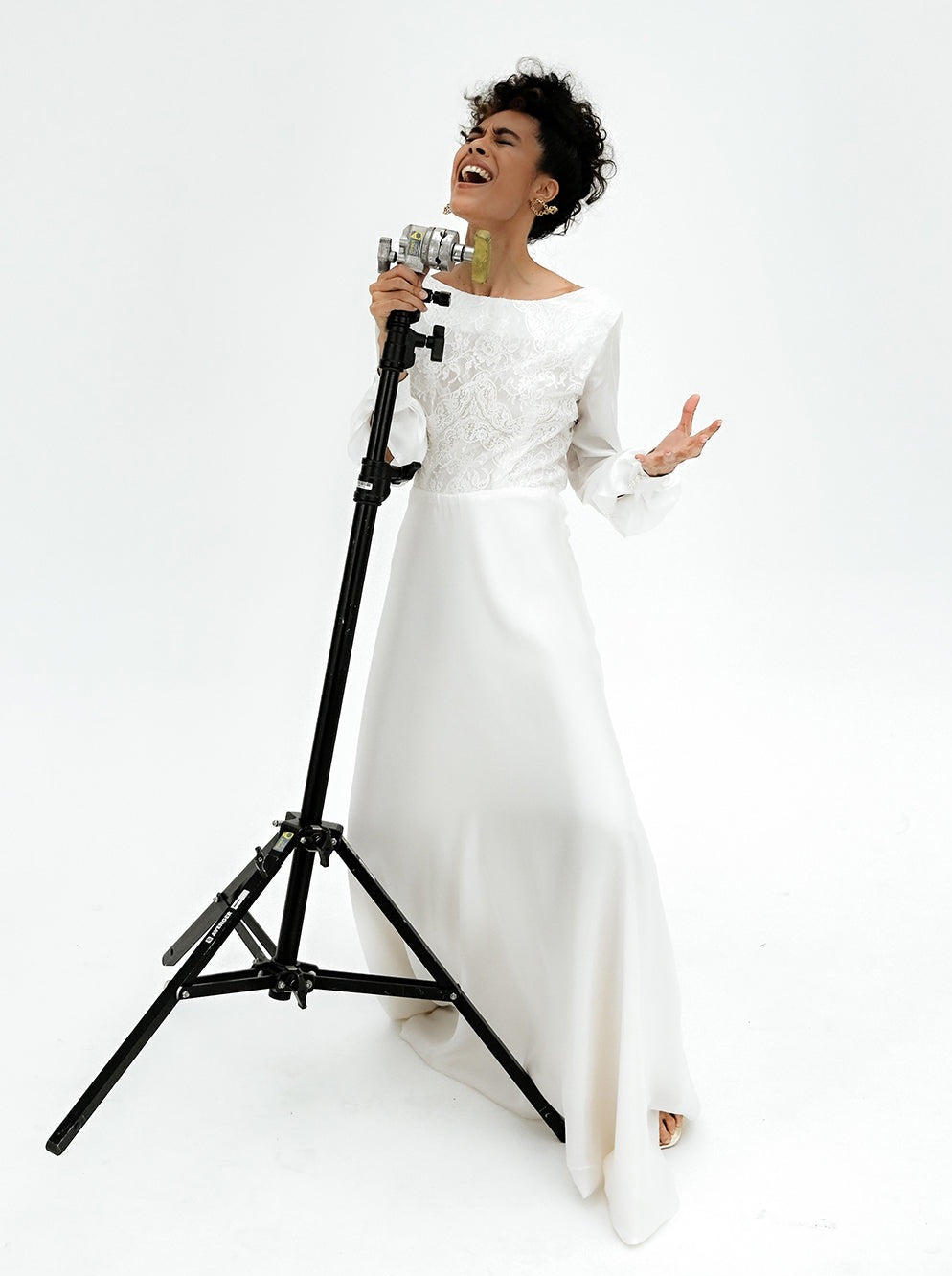 Robe de mariée à manches longues en soie ISABELLA